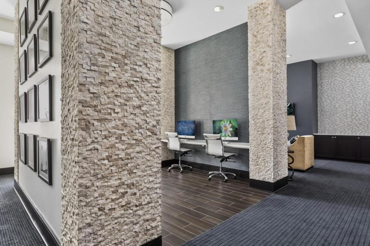 Apartamento Grand Luxury Premium Vaulted Ceilings Woodbridge Exterior foto