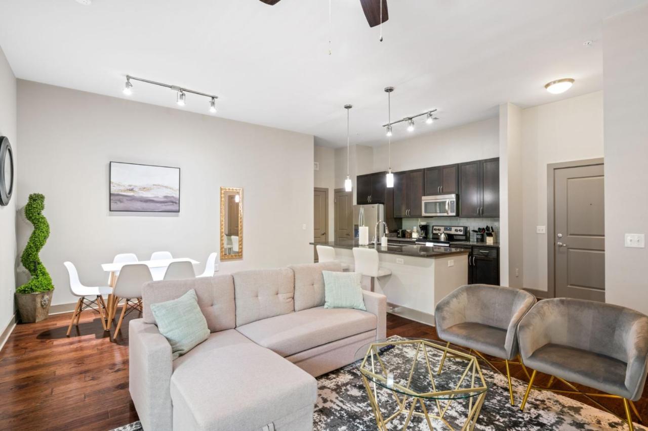 Apartamento Grand Luxury Premium Vaulted Ceilings Woodbridge Exterior foto